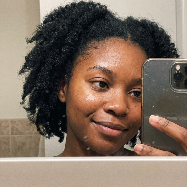 Nia W.